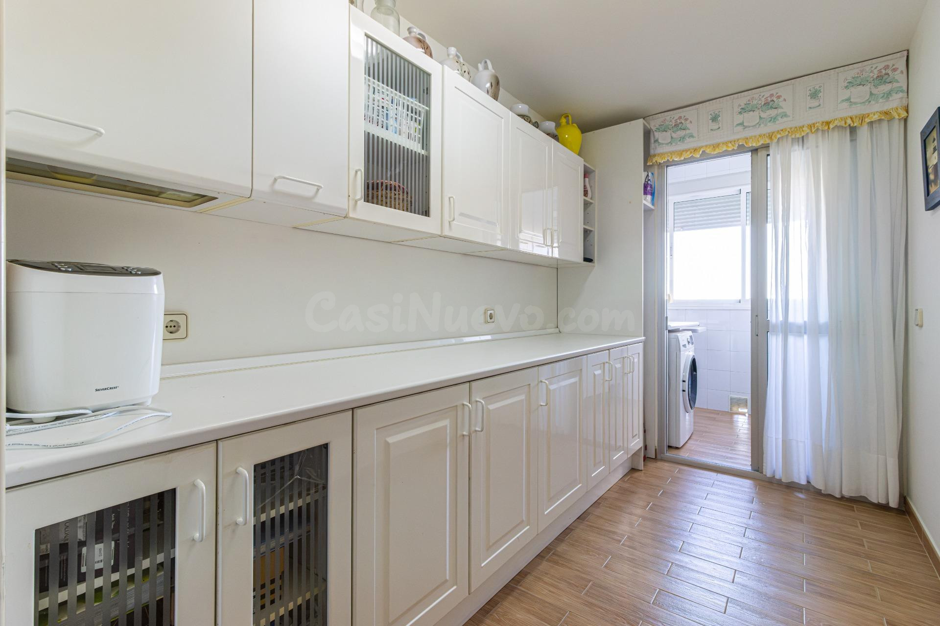 AMPLIO PISO CON VESTIDOR EN ZONA PARQUE ATLÁNTICO - foto 3