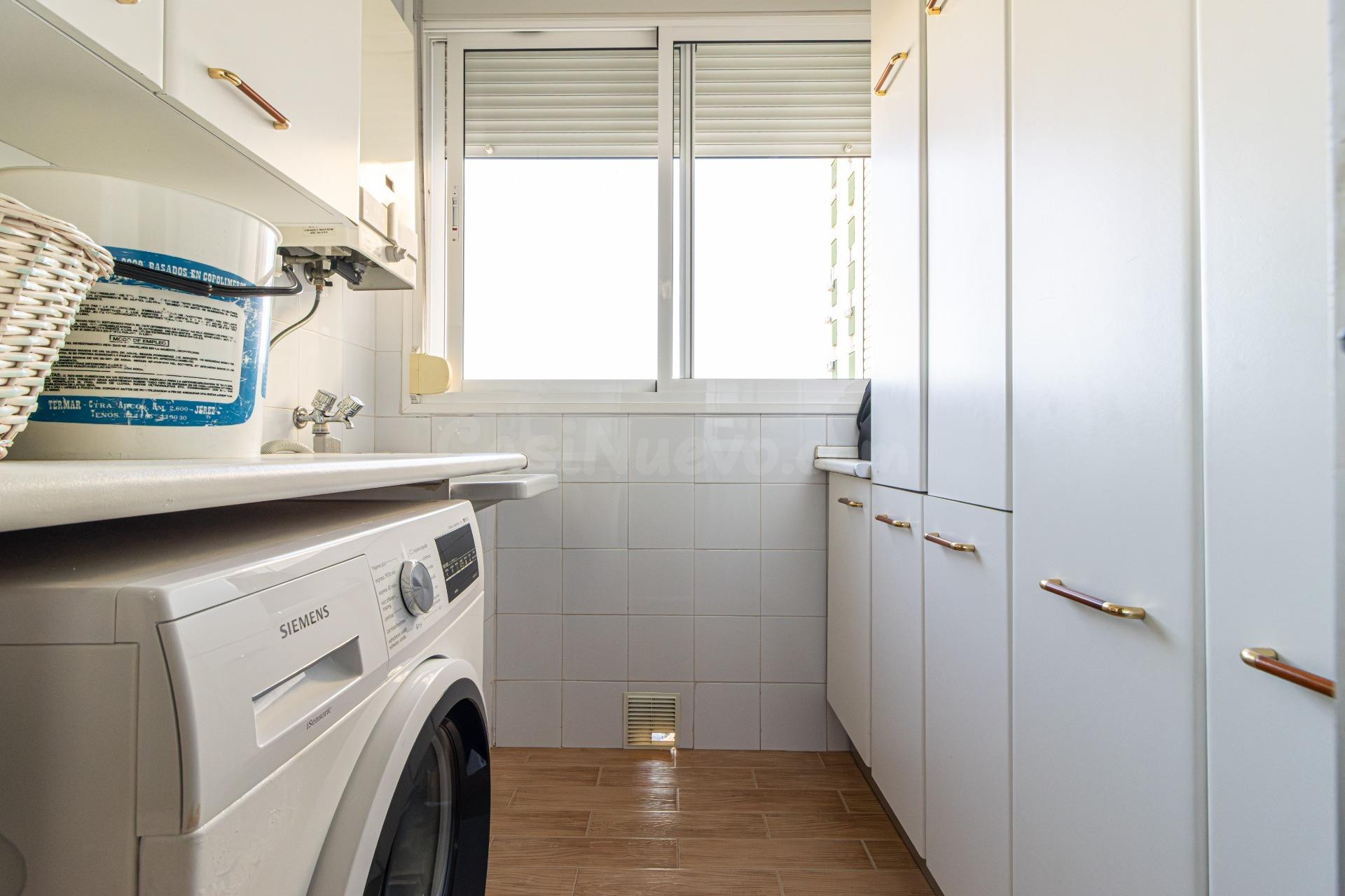 AMPLIO PISO CON VESTIDOR EN ZONA PARQUE ATLÁNTICO - foto 4