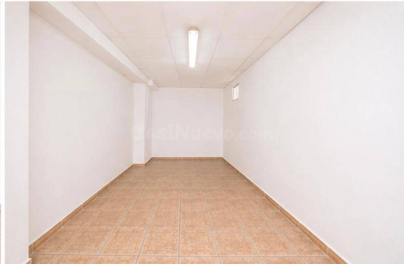 LOCAL COMERCIAL A 600 METROS DE LA PLAYA DE LAS CANTERAS - foto 4