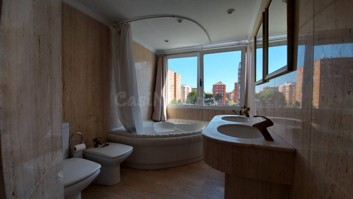 ** PROFESIONALES O ESTUDIANTES CONTRATO DE 10 MESES ** Piso  - foto 5