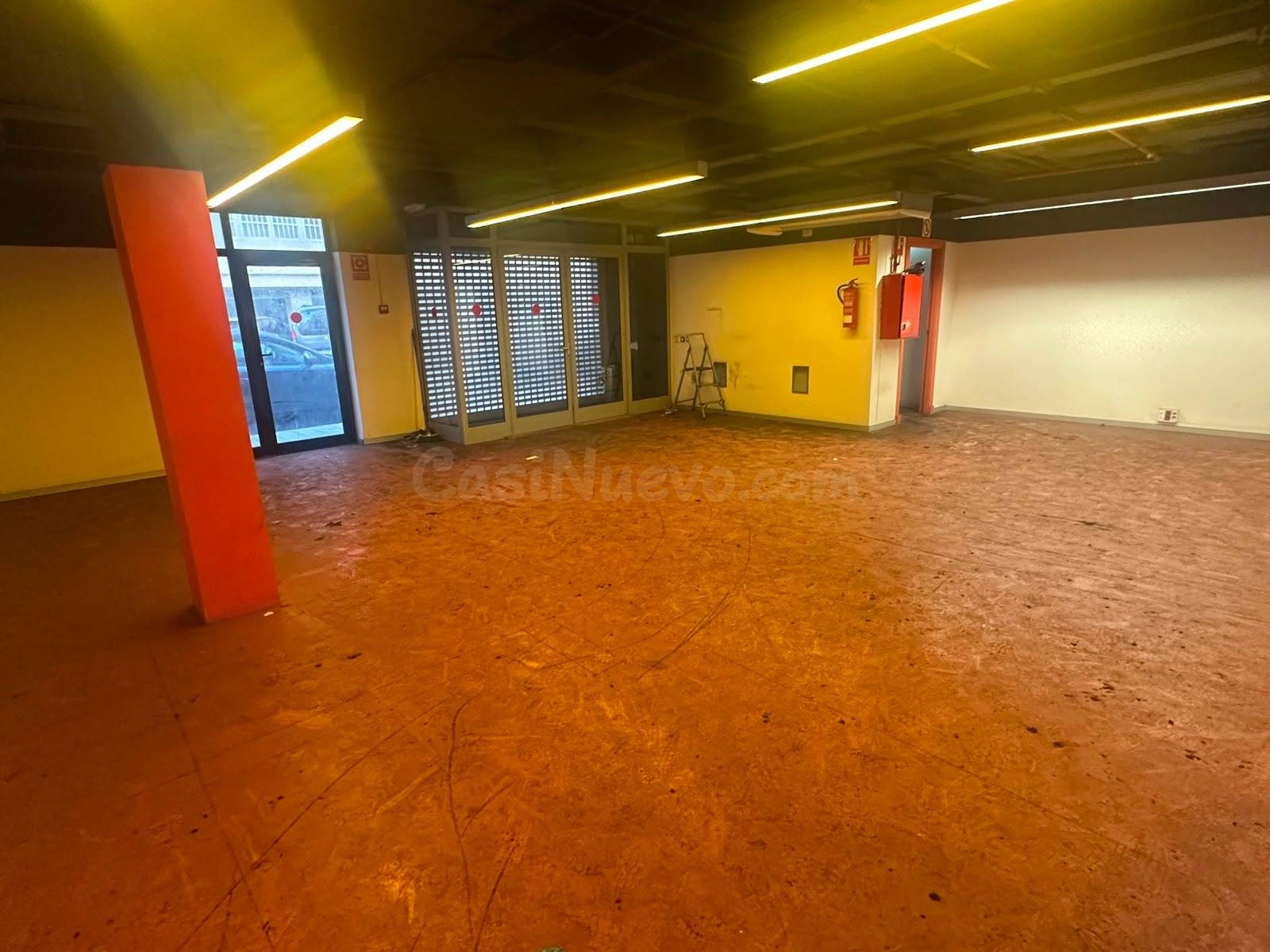 SUPER LOCAL/ALMACEN EN EL CENTRO DE LA CIUDAD - foto 5