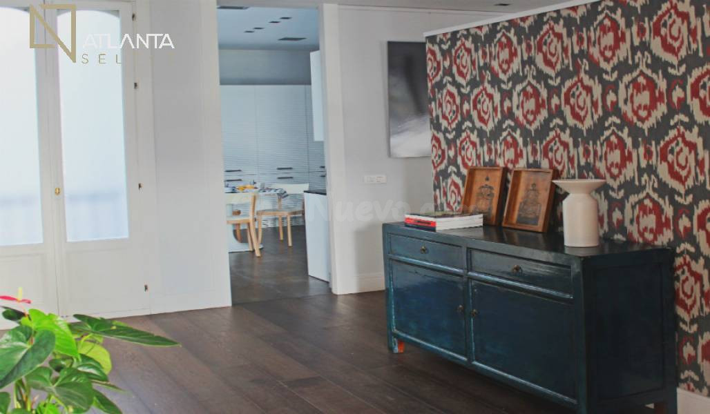 VIVIENDA DE LUJO EN LA CALLE VILLANUEVA - foto 3