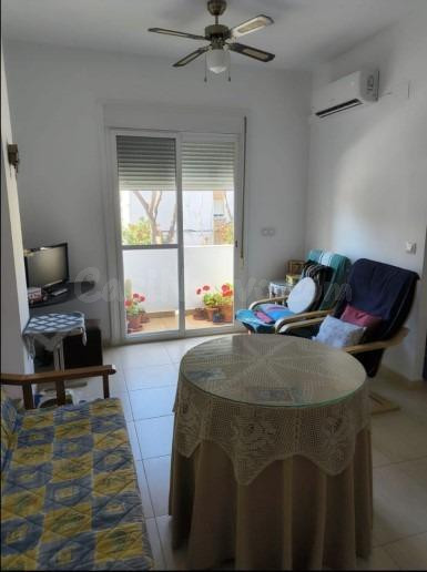 PRECIOSO ÁTICO CON AMPLIA TERRAZA Y GARAJE EN CHIPIONA - foto 2