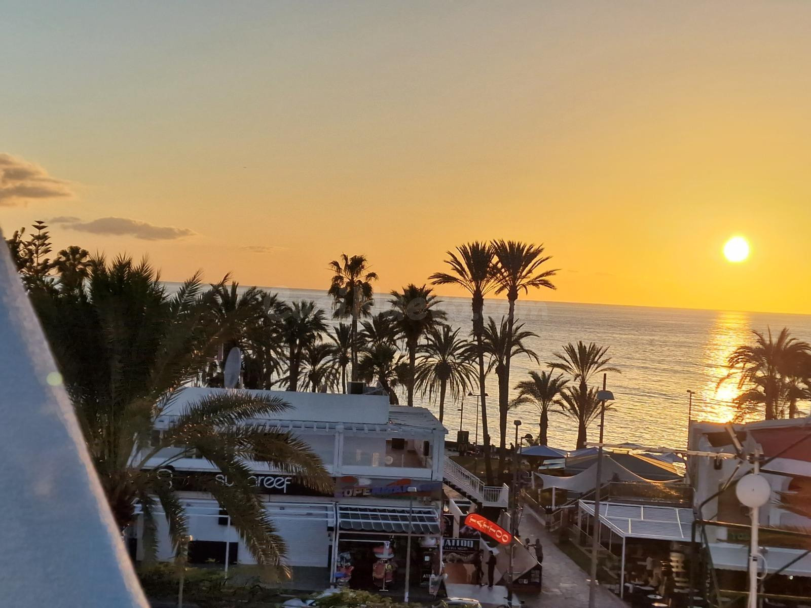 Encantador apartamento en Playa de Las Américas con vistas a