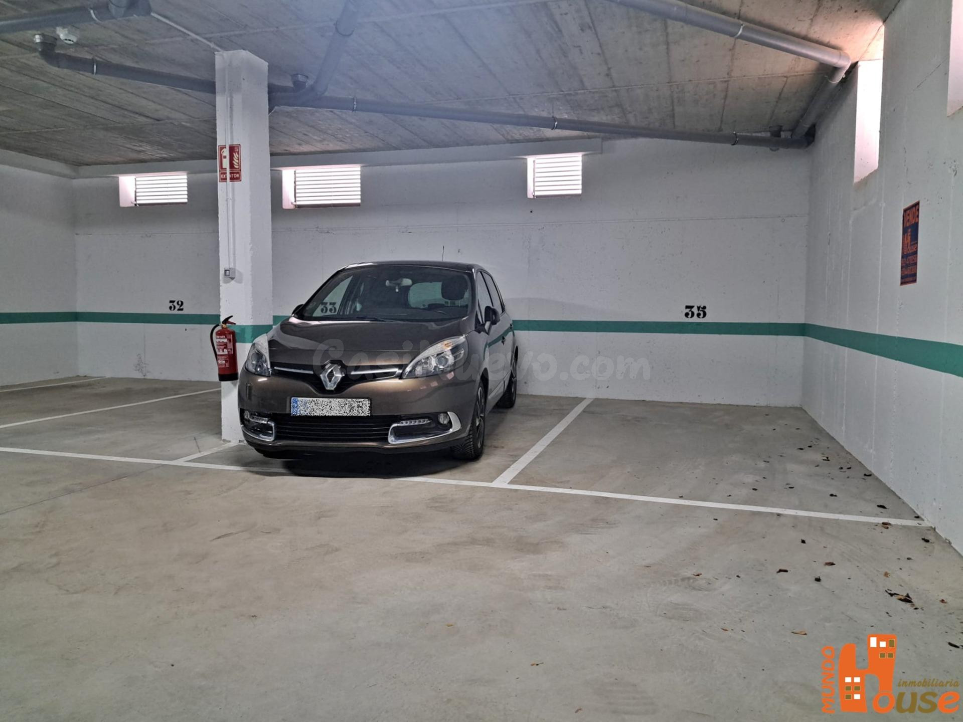 Plaza de garaje en venta en San Ildefonso