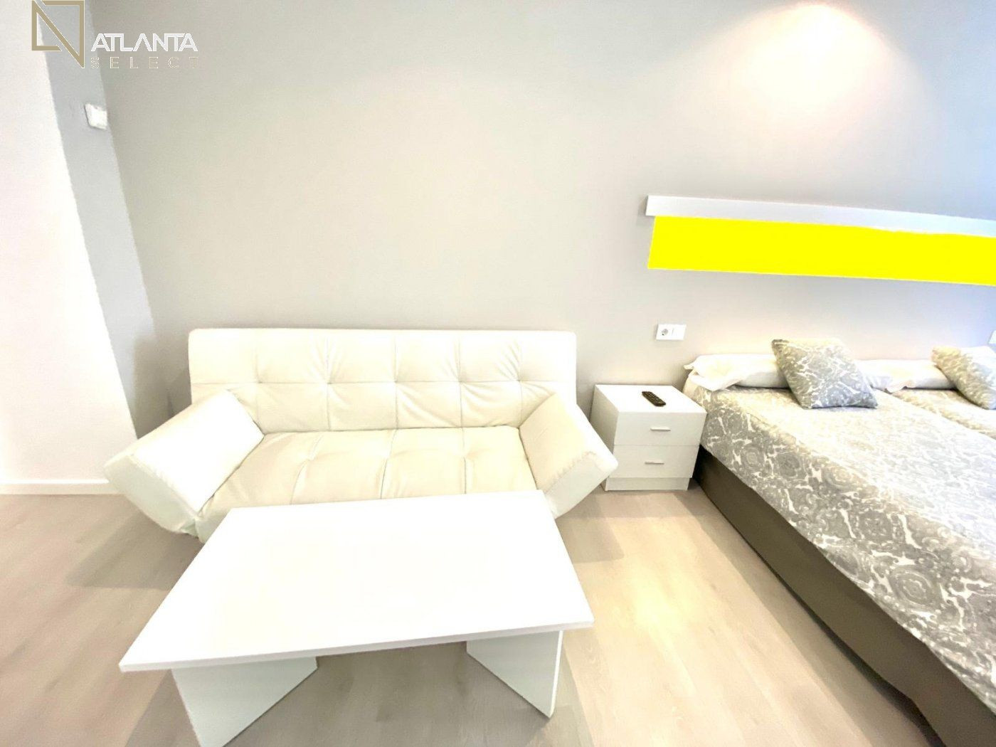 ALQUILER ESTUDIO EN ALMAGRO - foto 2