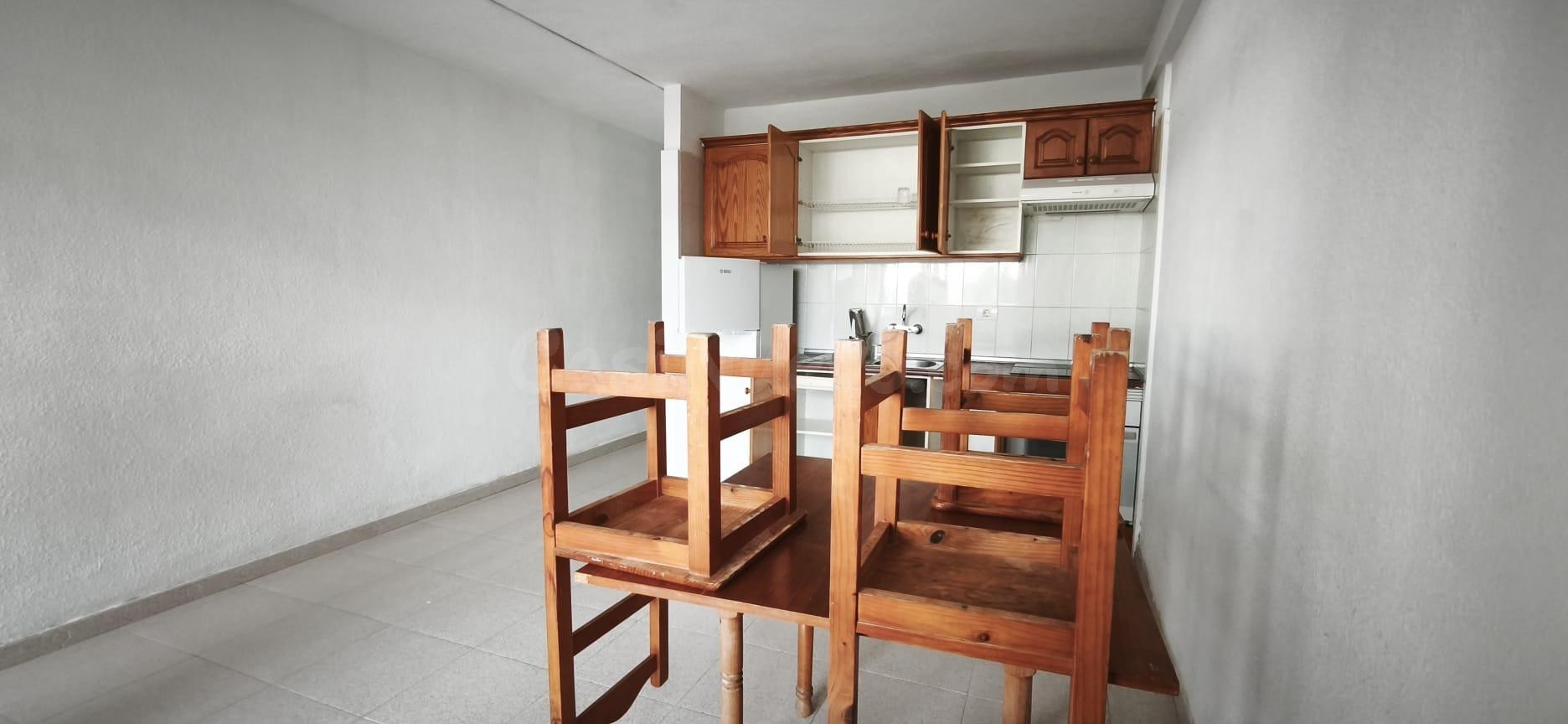 Oportunidad de inversión con terraza y piscina comunitaria e - foto 5
