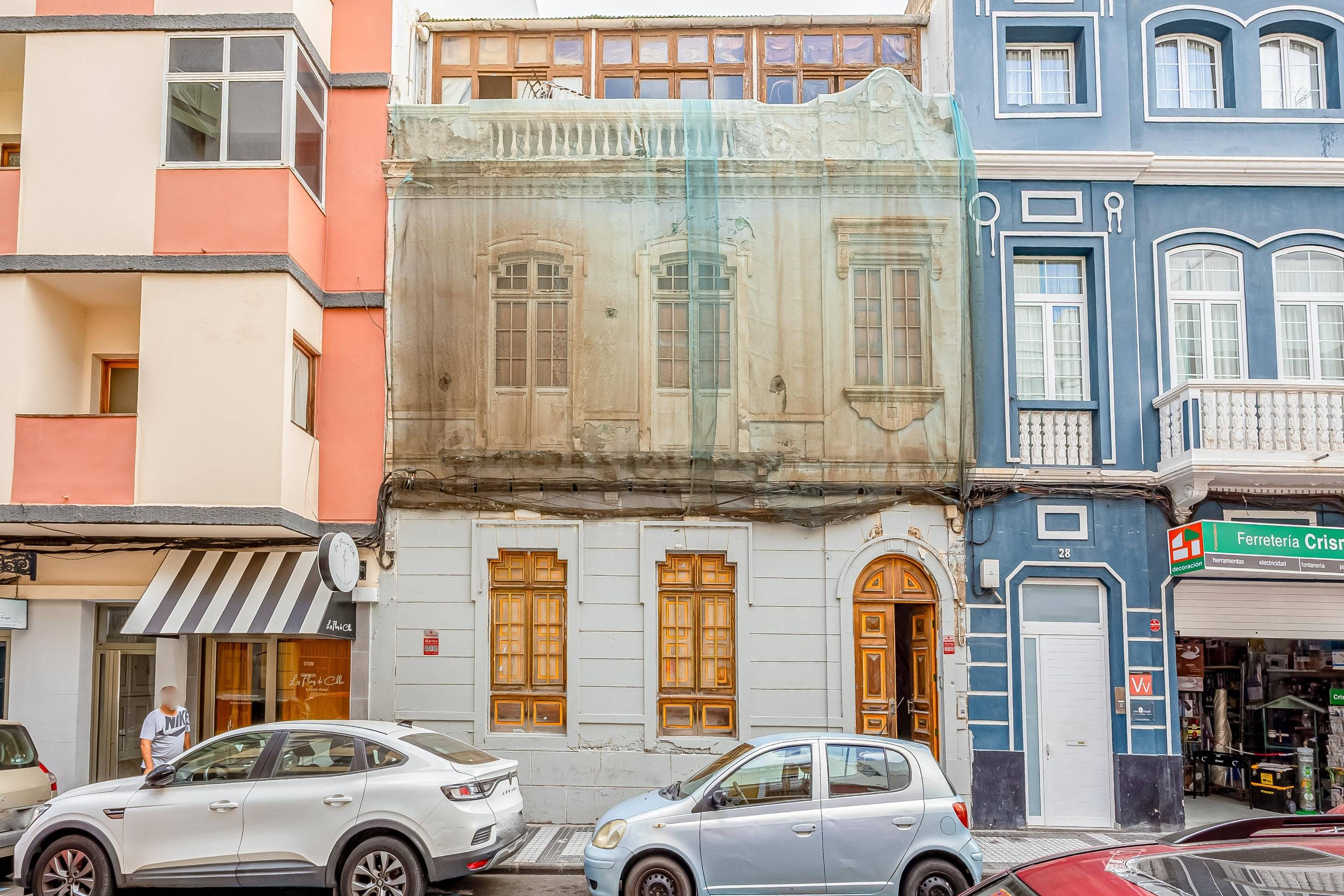 EDIFICIO CON GRAN POTENCIAL DE DESARROLLO EN ZONA CÉNTRICA DE LAS PALMAS
