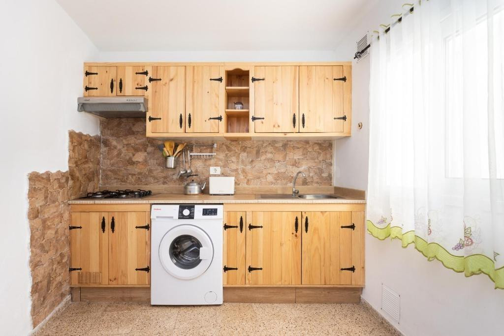 Se alquila vivienda en San Andrés.