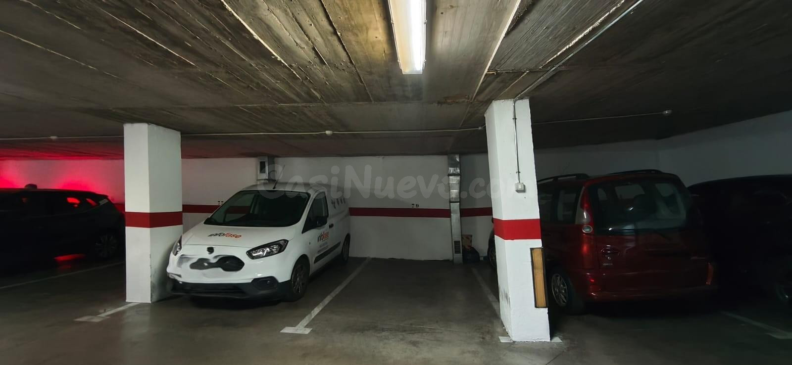 Plaza de garaje en venta en la Rambla de Santa Cruz