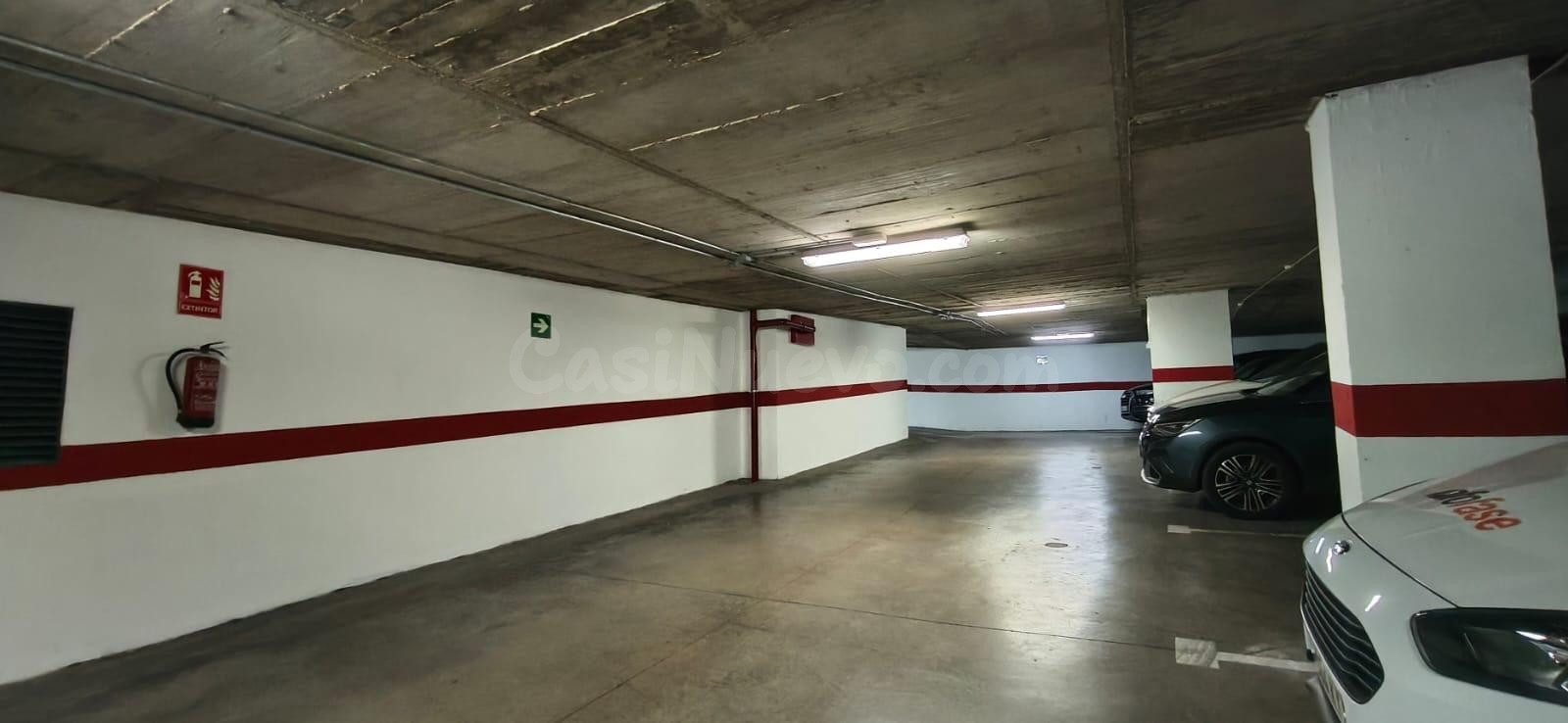 Plaza de garaje en venta en la Rambla de Santa Cruz - foto 2