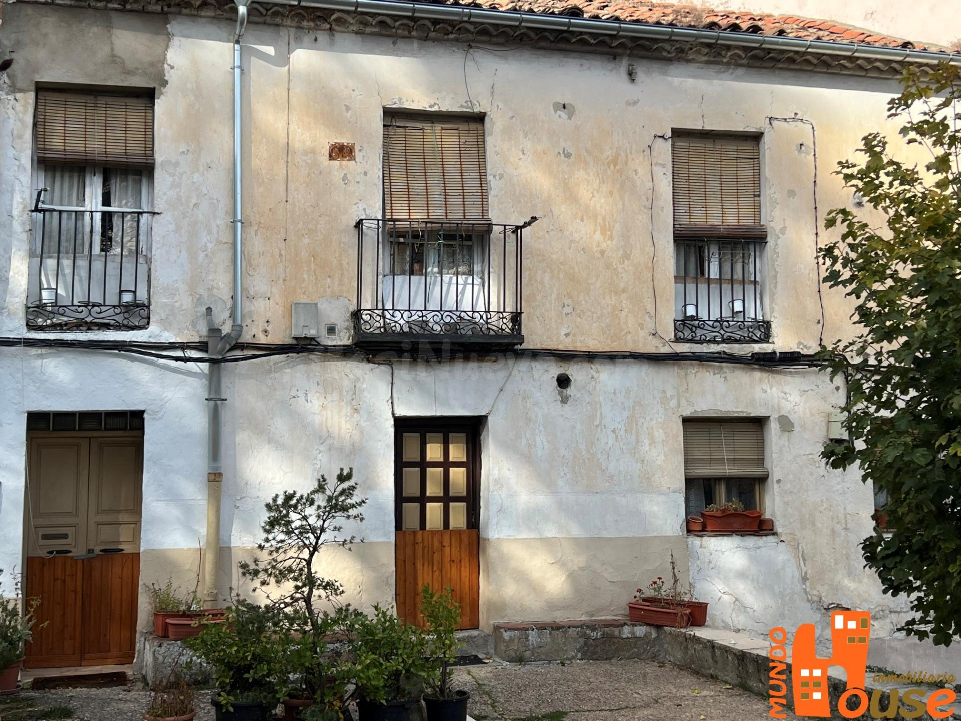 CASA PARA REFORMAR EN SAN ILDEFONSO (Segovia) - foto 2