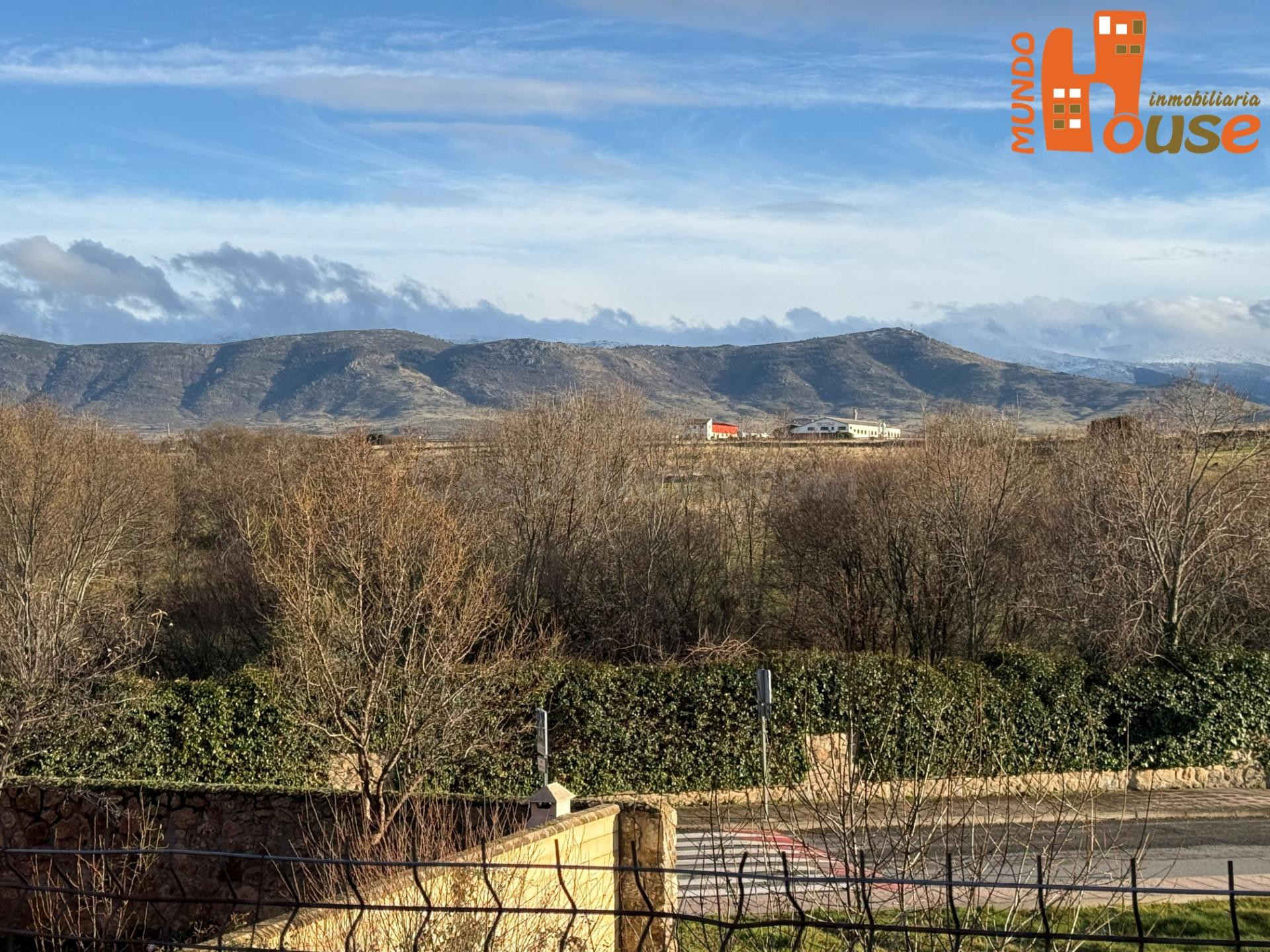Parcela urbana en Tizneros - foto 5