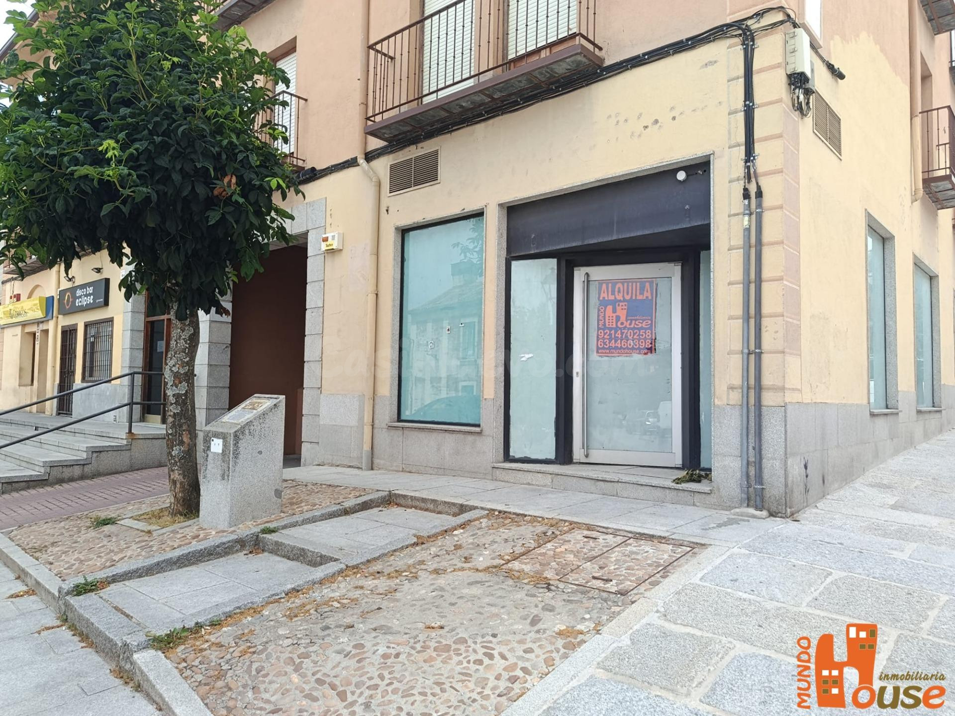 Local comercial en alquiler en pleno centro de San Ildefonso