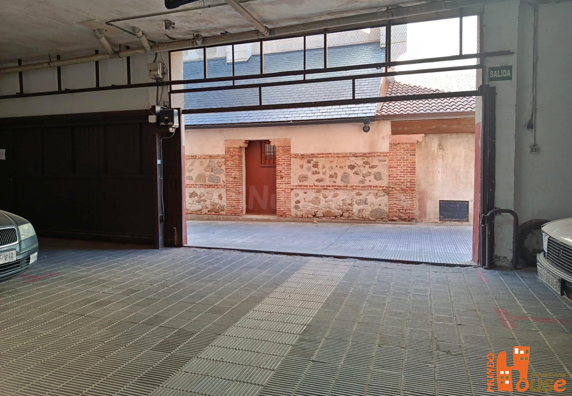 Plaza garaje en el centro de San Ildefonso - foto 2