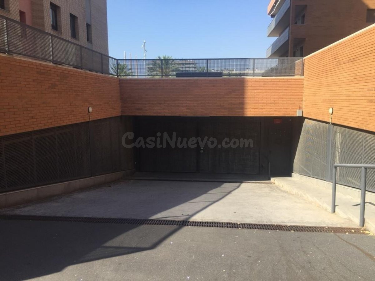 Plaza de Parqunig de 12 m2 en c/ Cervantes