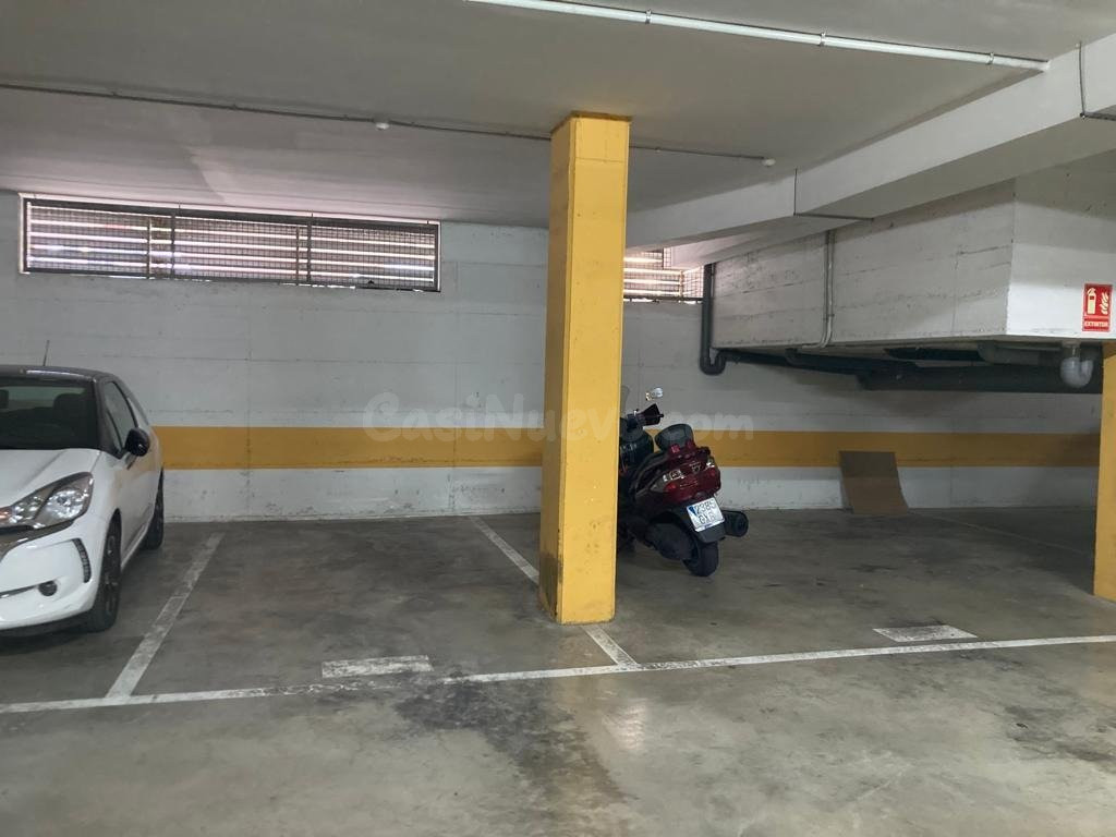 Plaza de Parqunig de 12 m2 en c/ Cervantes - foto 3