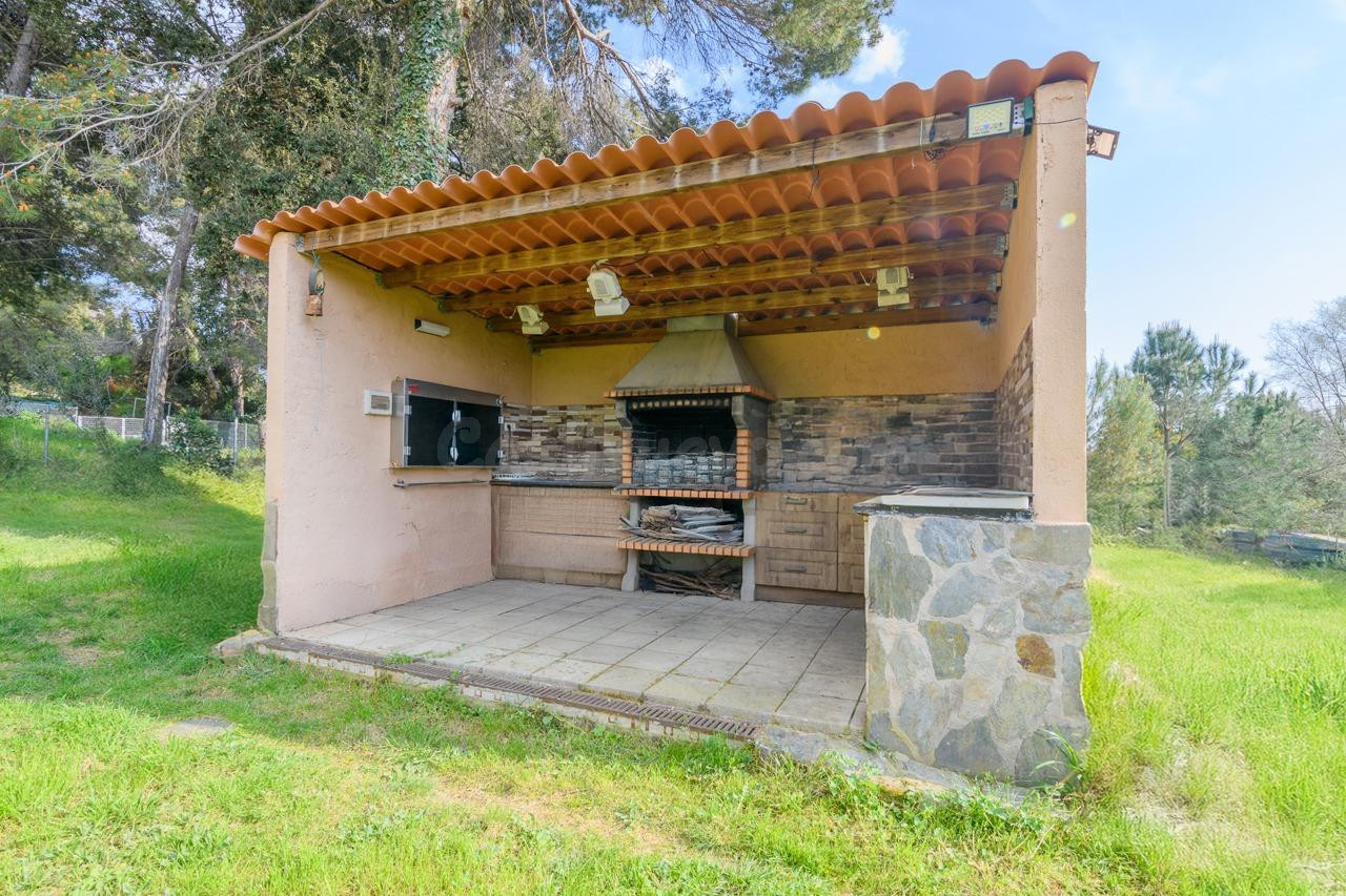 Casa en una sola planta con gran parcela en Castellarnau, Sa - foto 3