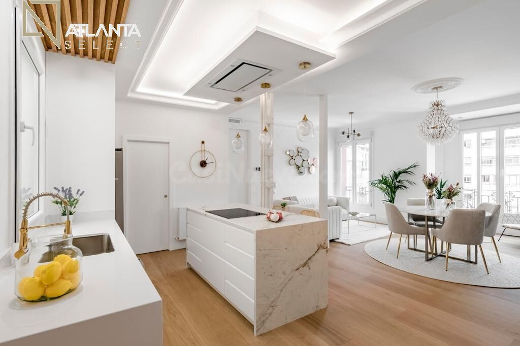 PISO DE DISEÑO NUEVO A  ESTRENAR AMUEBLADO Y EQUIPADO CHAMBE - foto 3