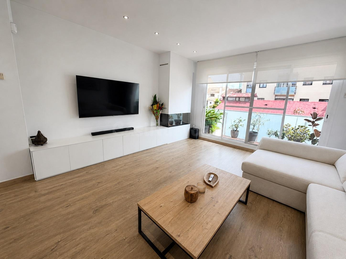 Casa de 3 habitaciones con piscina Propia y garaje - foto 5