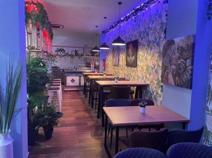 A01293 Local Heladería - Bar copas en traspaso - foto 4
