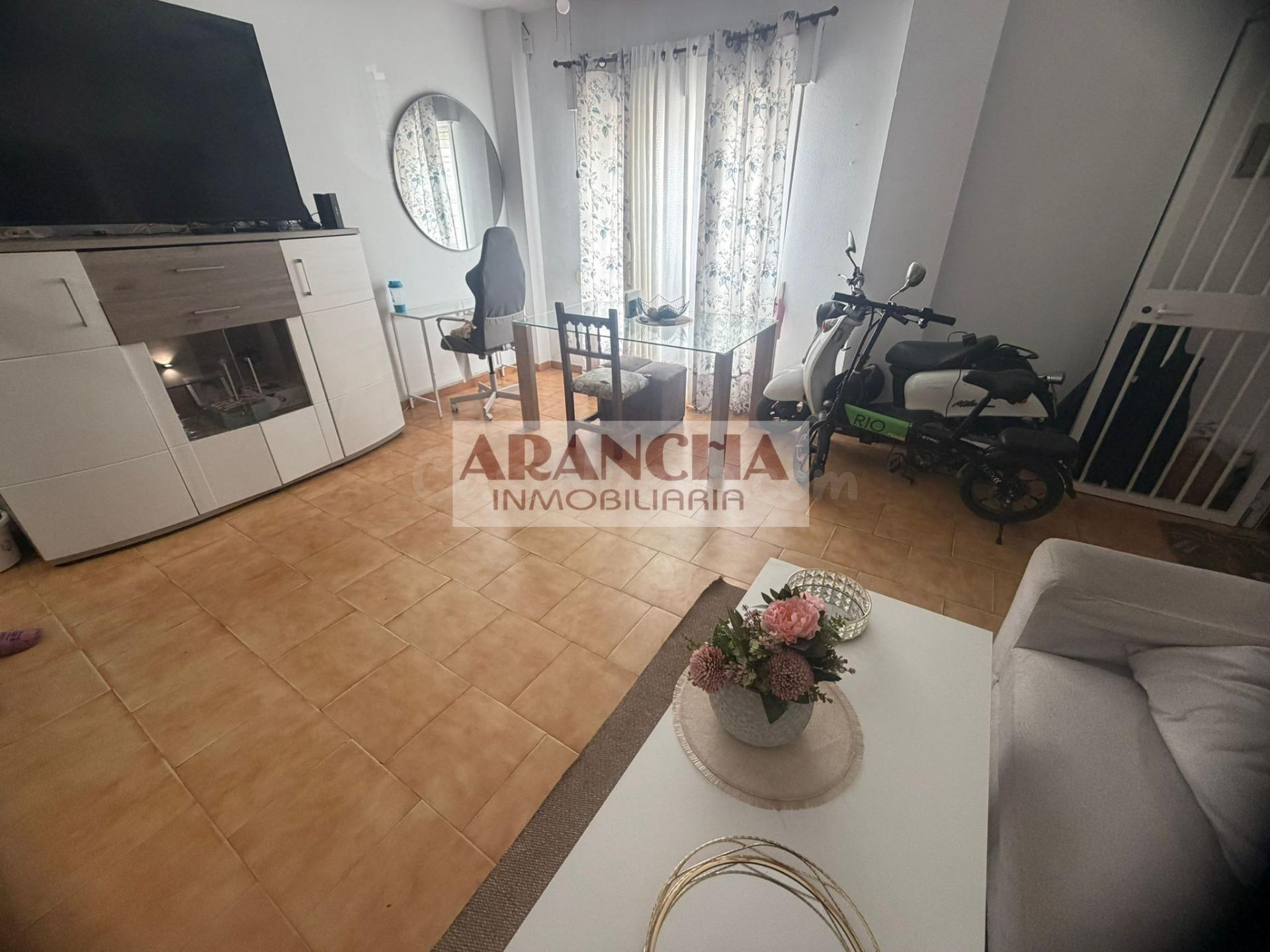 A01401 DUPLEX TRES DORM CENTRO - foto 3