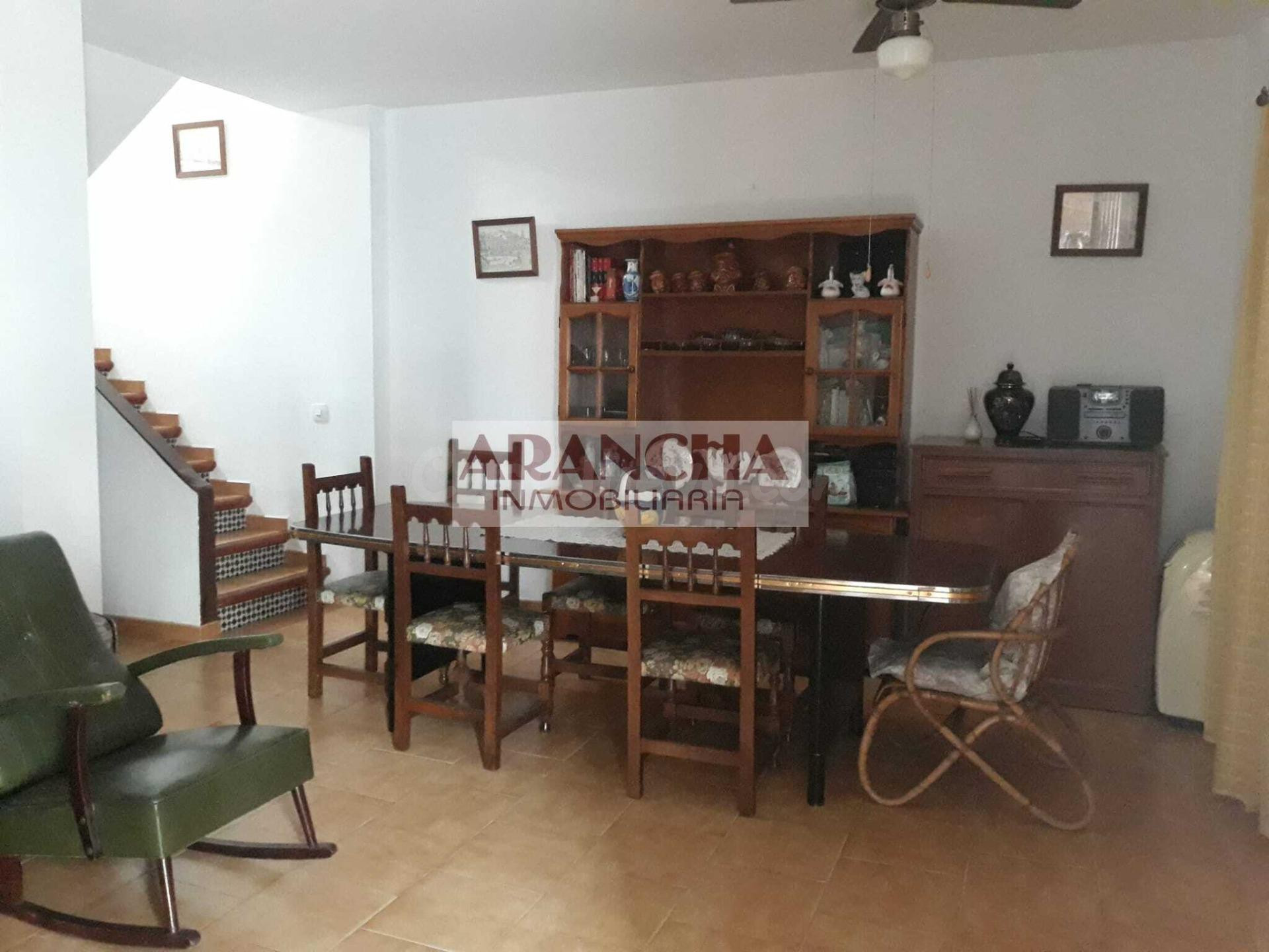 A01401 DUPLEX TRES DORM CENTRO - foto 4