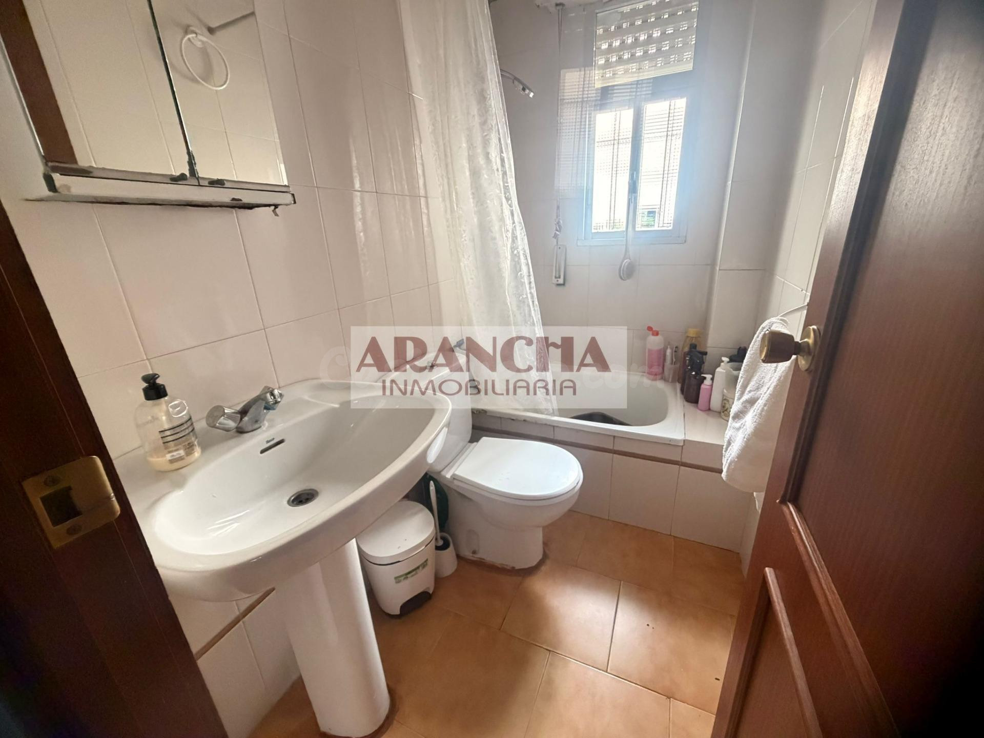 A01401 DUPLEX TRES DORM CENTRO - foto 5