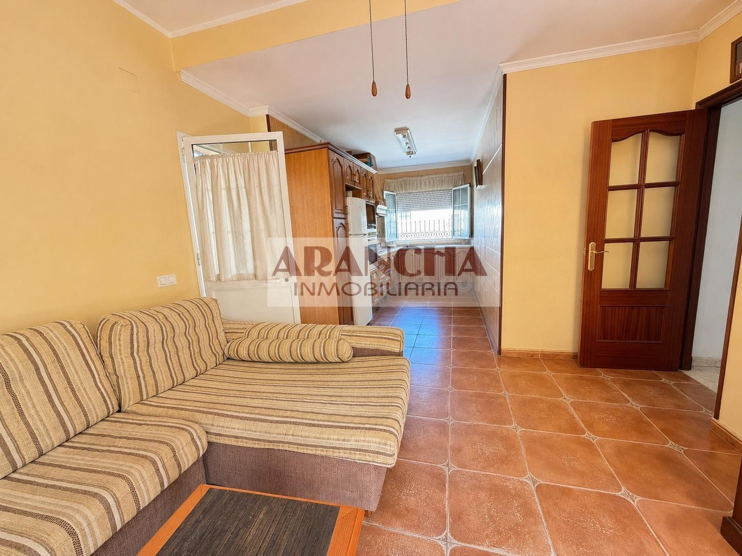 CASA EN VENTA CALLE PRIVADA CERCA DE PLAYA MICAELA, CHIPIONA