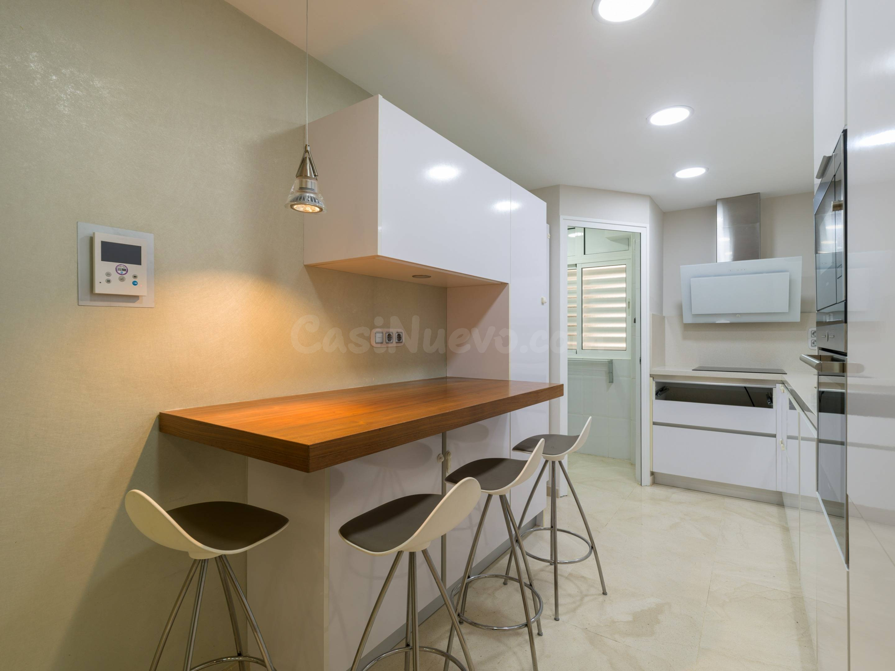Magnífico piso moderno en alquiler con piscina - foto 2