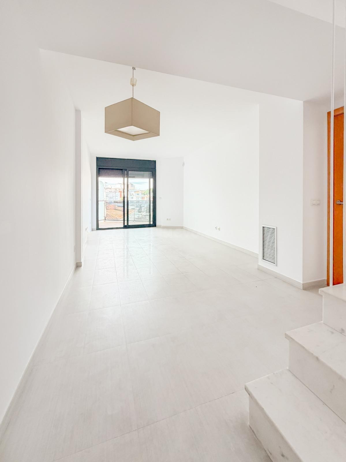 Magnífico ático dúplex con estupendas vistas!! - foto 2