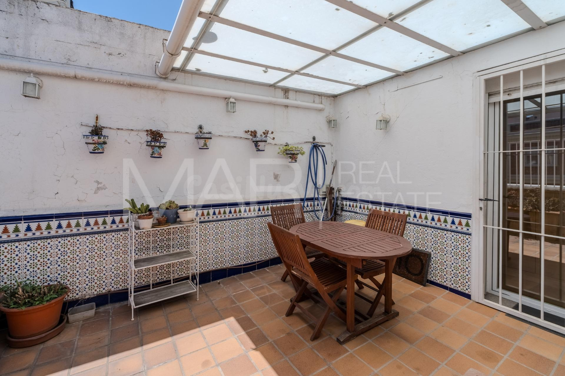 Ático con terraza de 13 m2 en el distrito de Chamberí.