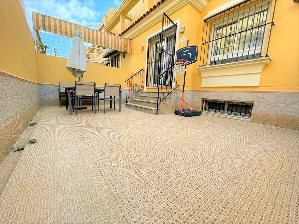 MAGNIFICA ADOSADA EN HIPERCOR, JEREZ DE LA FRONTERA