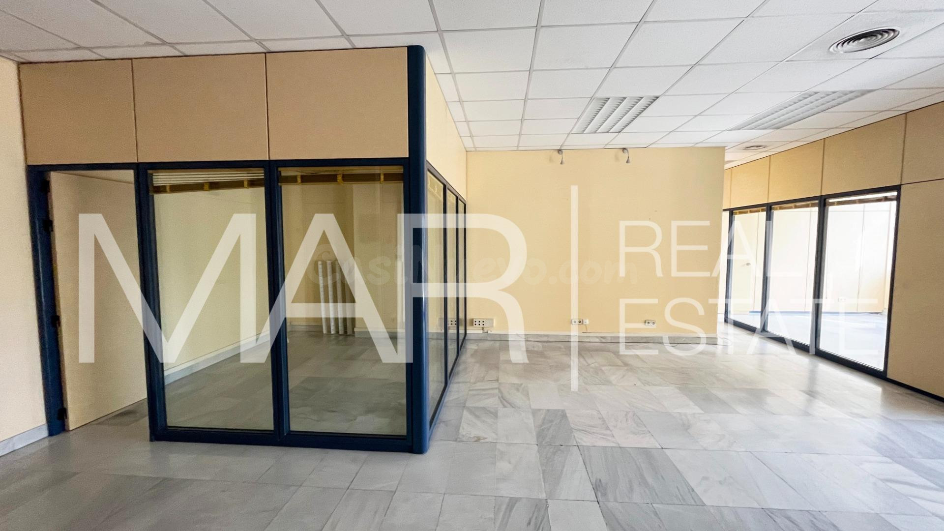 Oficina exterior de 126 m2 construidos – Disponibilidad inme - foto 2