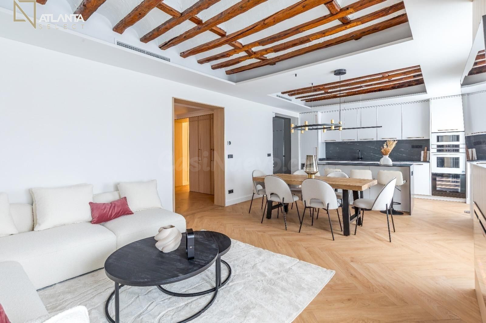 MODERNO PISO DE 3 DORMITORIOS Y 3 BAÑOS EN TRAFALGAR, CHAMBE - foto 3