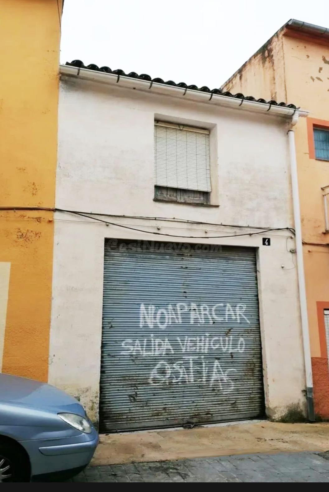 Garaje con posibilidad de Reformar a Vivienda en Quatretonde - foto 2
