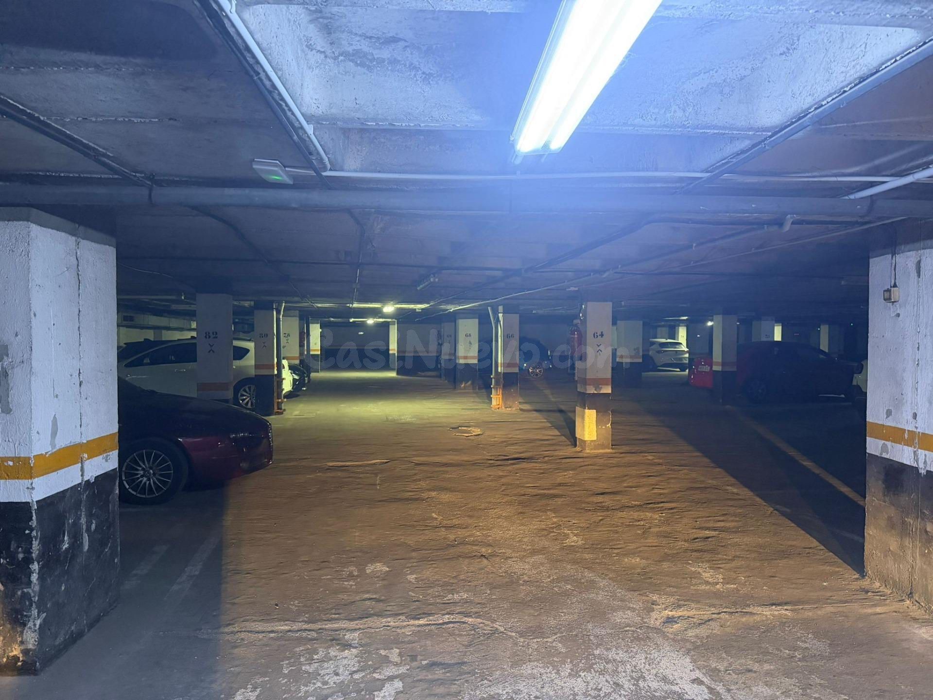 Oportunidad de Inversión: Plaza de Parking en Rafael Fernánd - foto 2