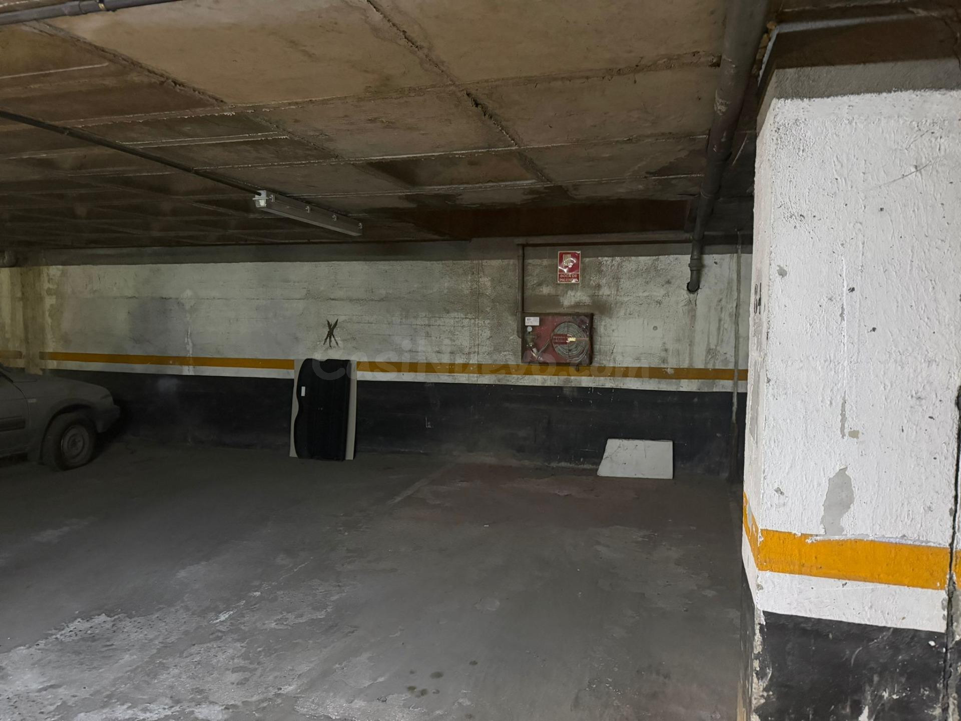 Oportunidad de Inversión: Plaza de Parking en Rafael Fernánd - foto 4