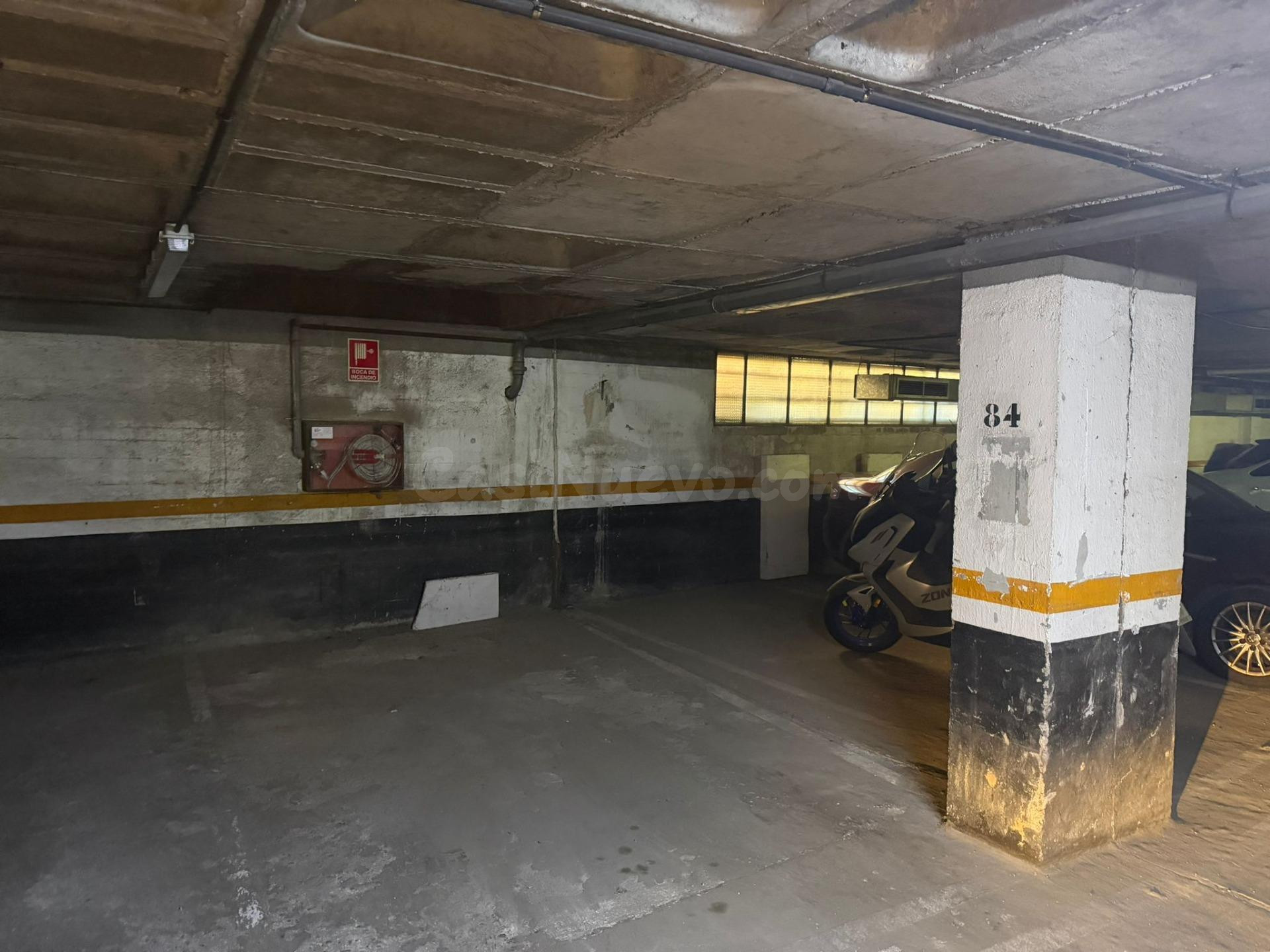 Oportunidad de Inversión: Plaza de Parking en Rafael Fernánd - foto 5