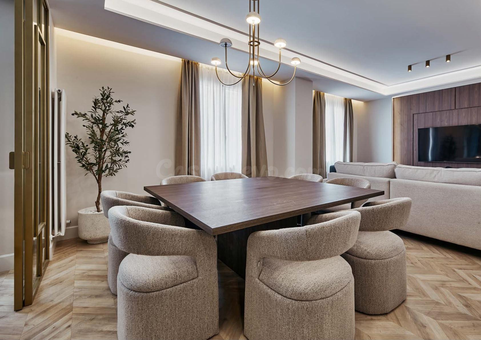 Exclusiva vivienda de diseño de 215 m2 con jacuzzi en el bar - foto 3