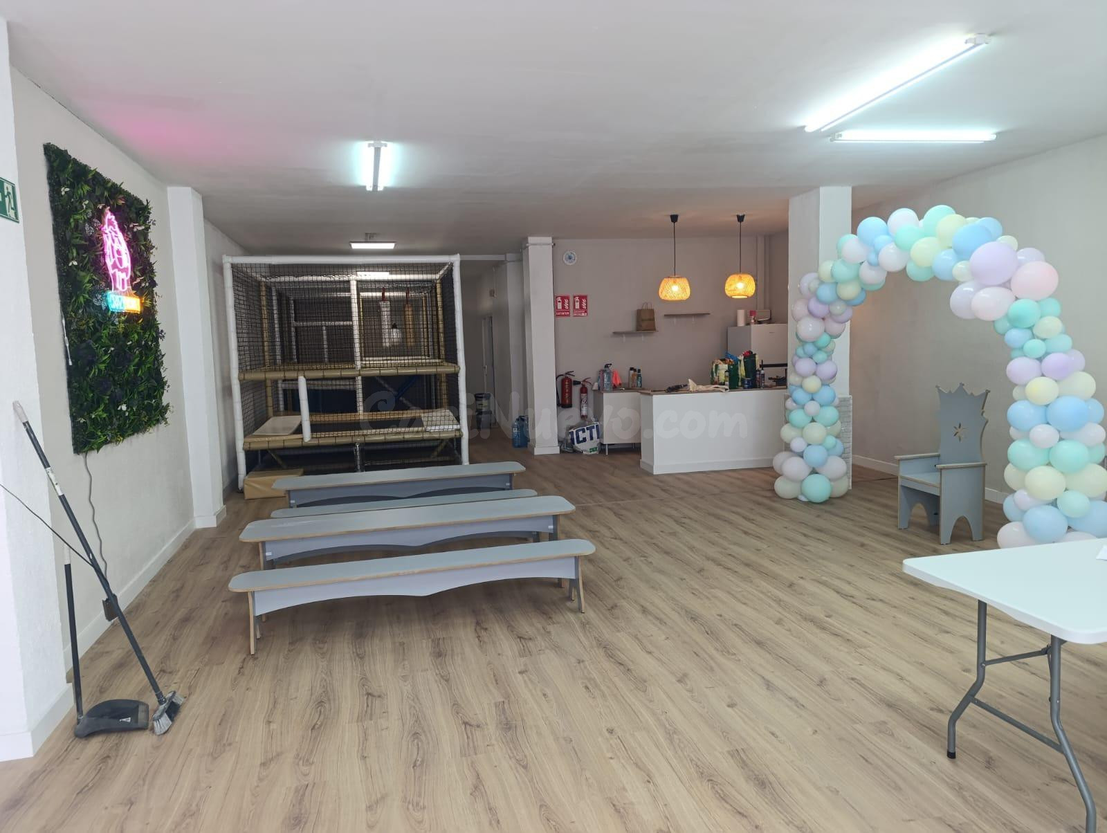Local comercial con montaje listo para operar – gran oportun