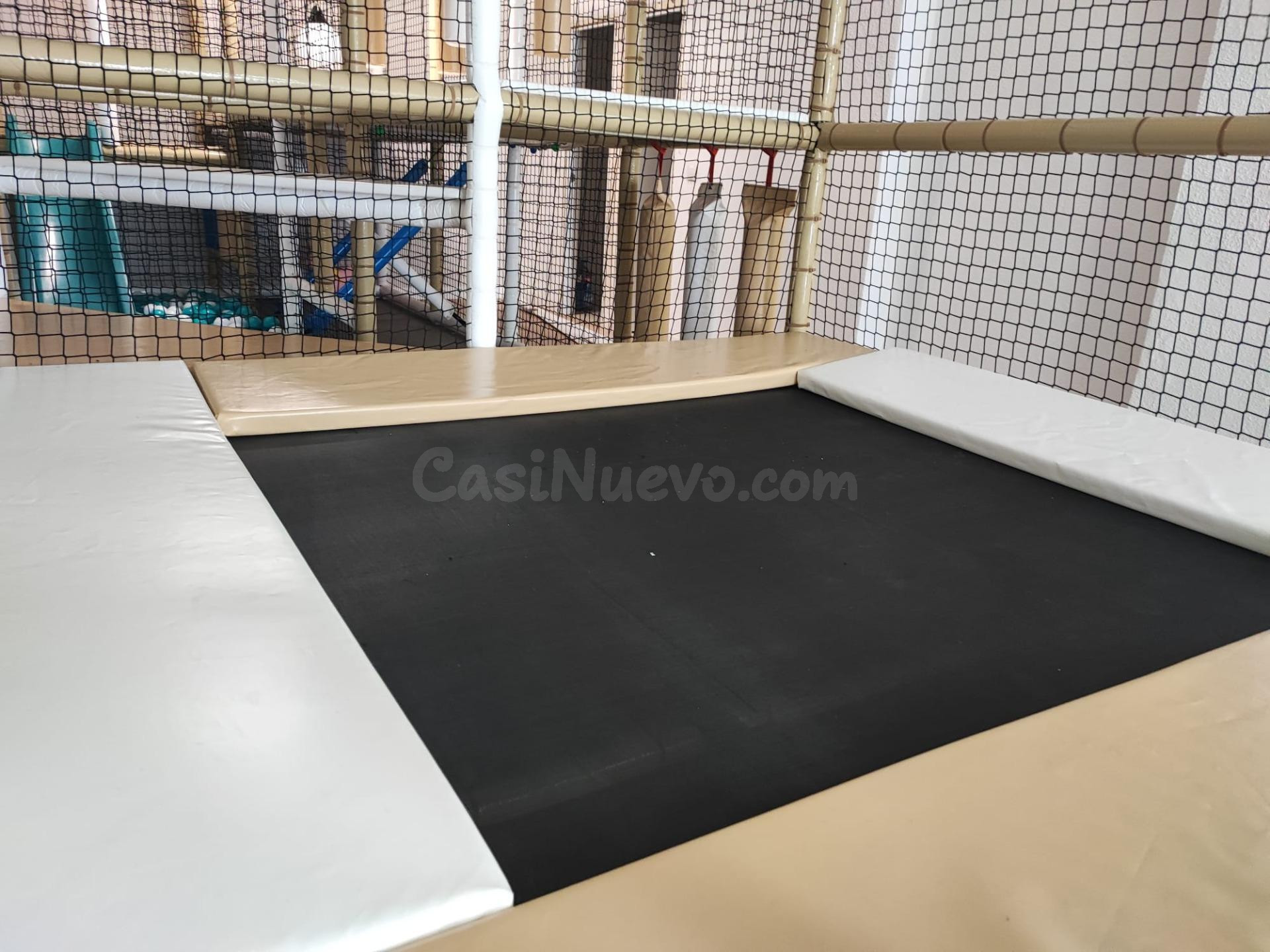 Local comercial con montaje listo para operar – gran oportun - foto 4