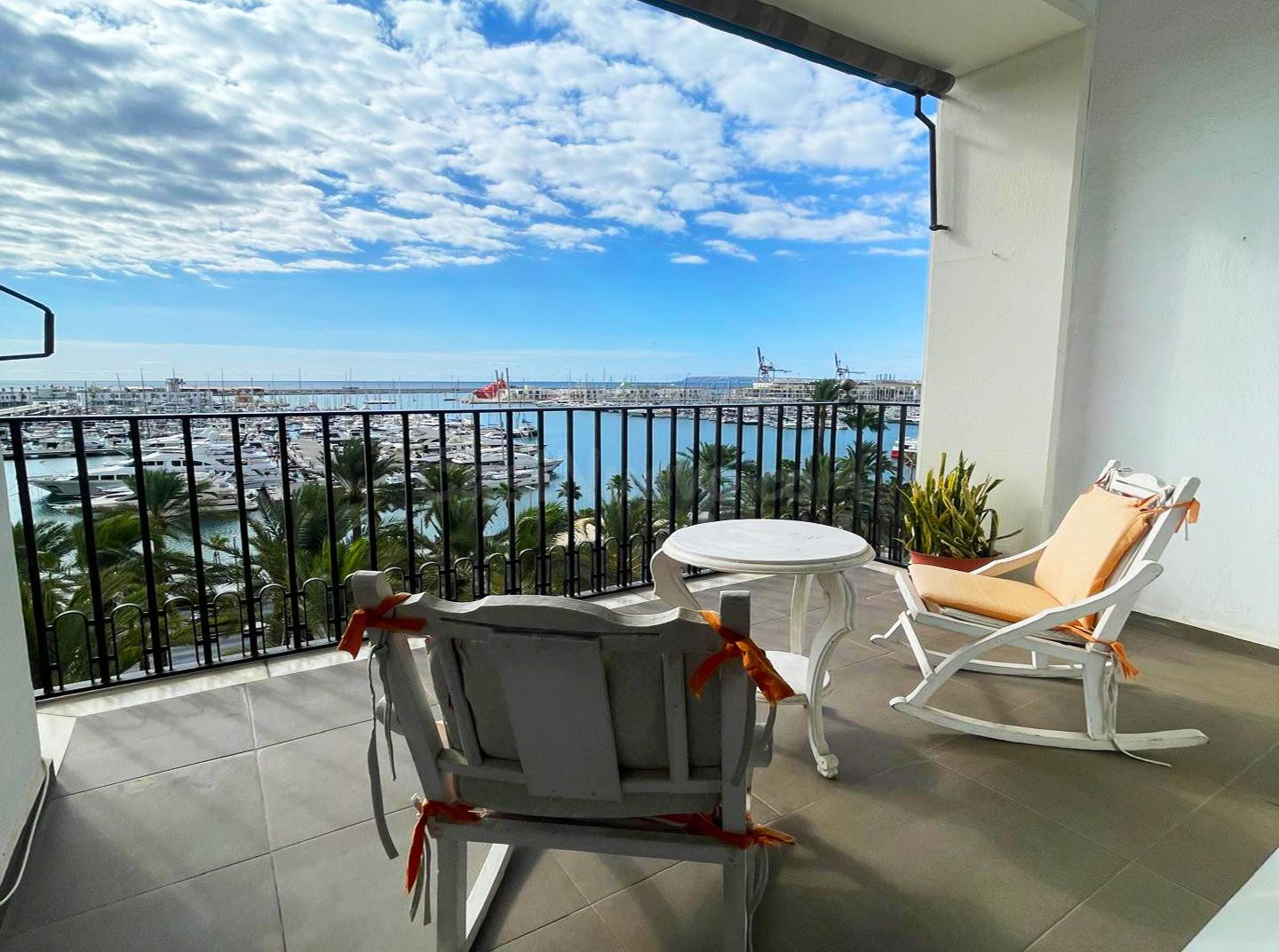 Piso 170 m2 frente al mar y puerto – Explanada de España Alicante
