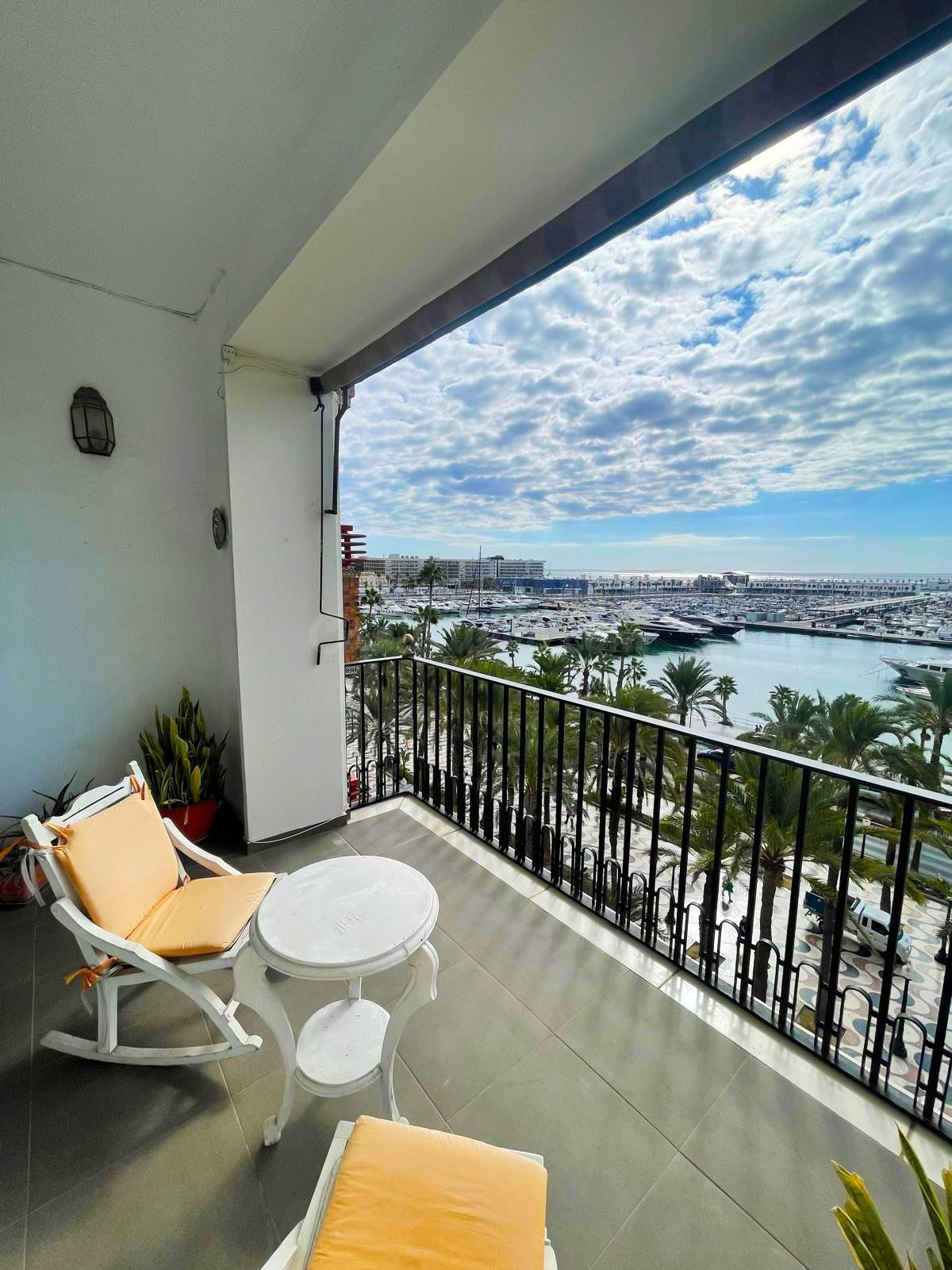 Piso 170 m2 frente al mar y puerto – Explanada de España Ali - foto 2