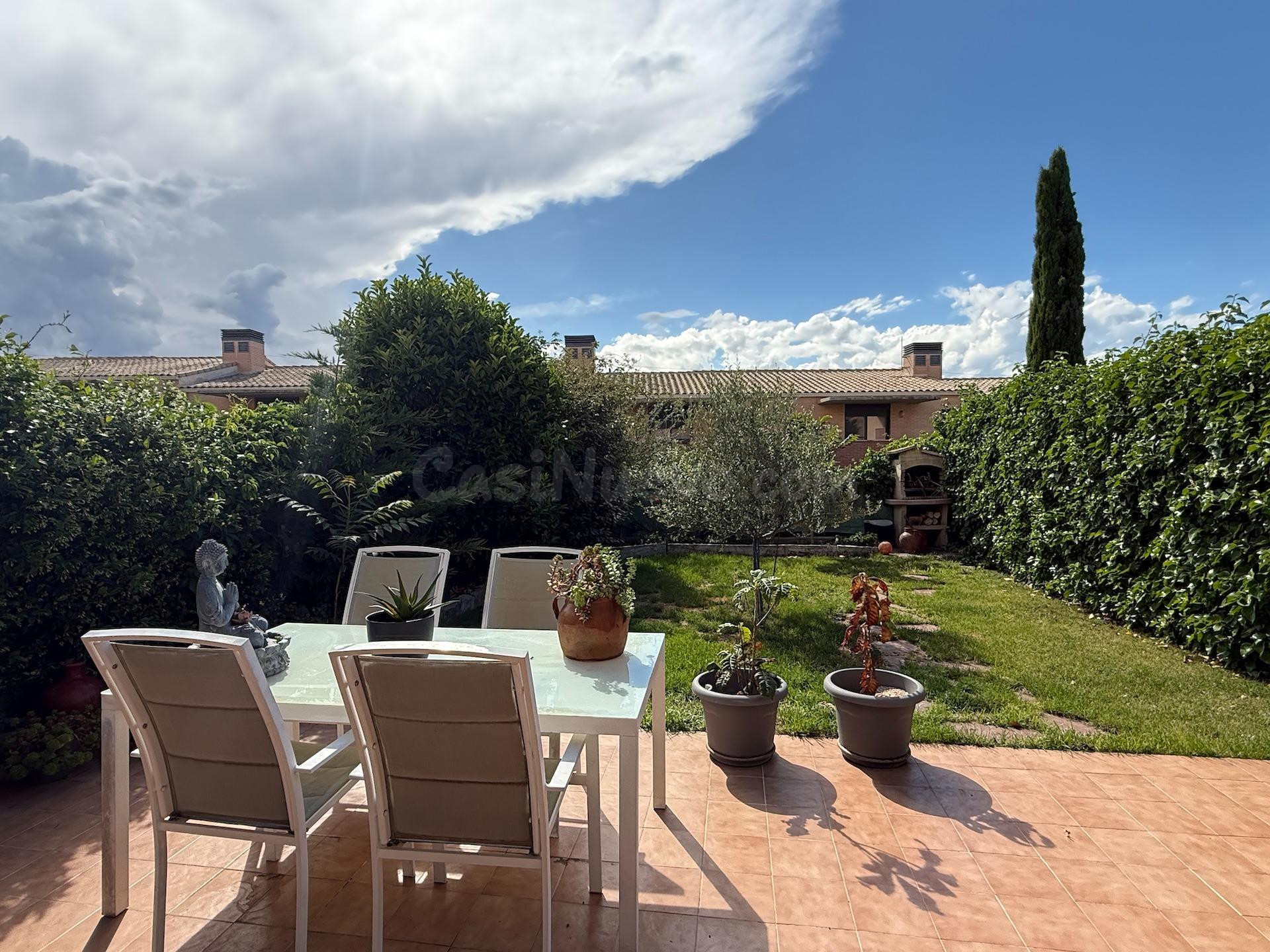 ADOSADA, 3 DORMITORIOS, BUHARDILLA, 3 BAÑOS. - foto 2