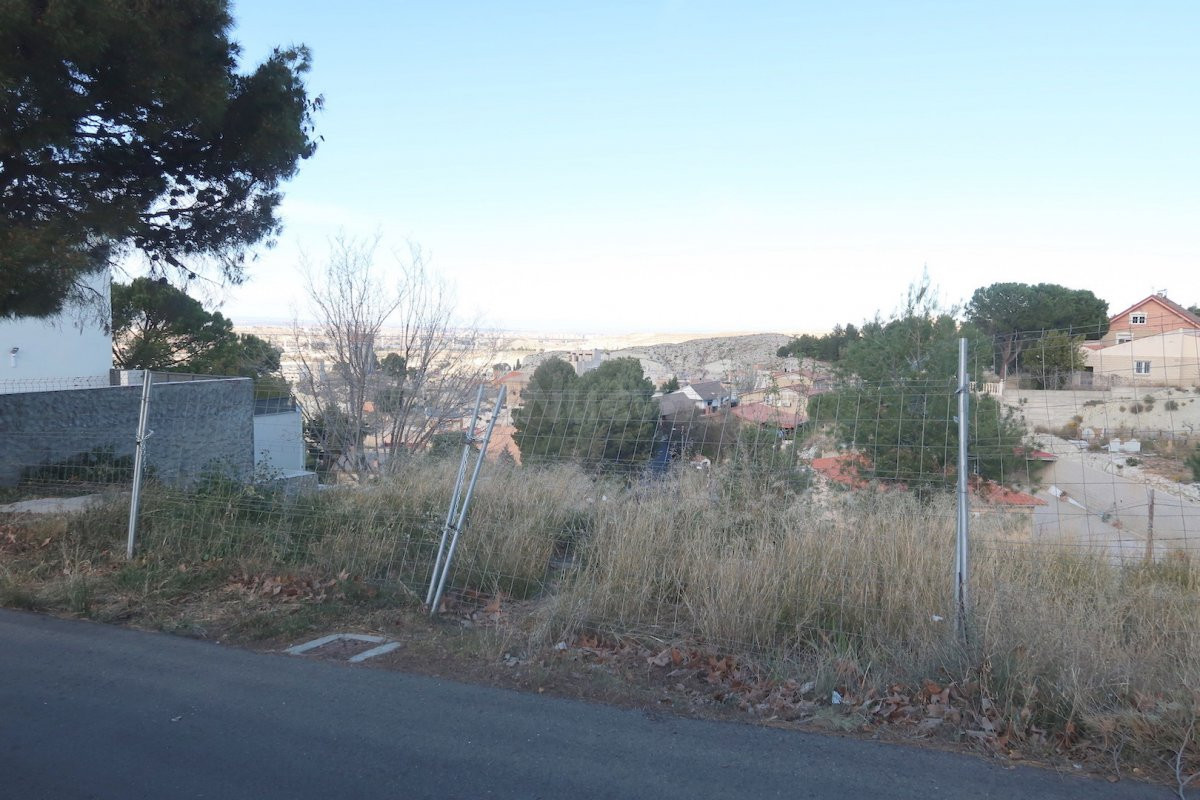 PARCELA URBANA en URB. AMELIA - CUARTE DE HUERVA - foto 3