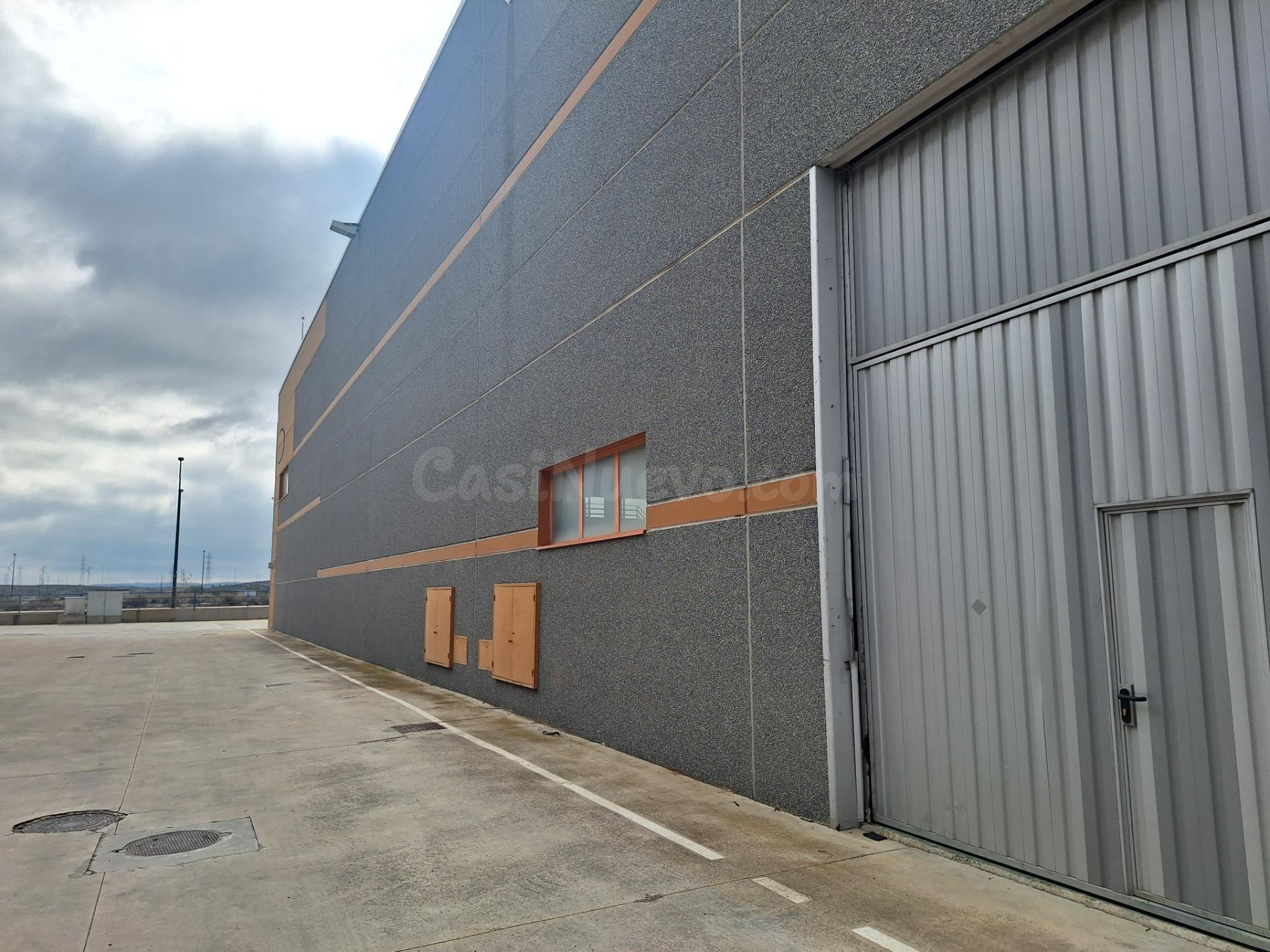 A la venta conjunto de cuatro naves industriales en Empresar - foto 3