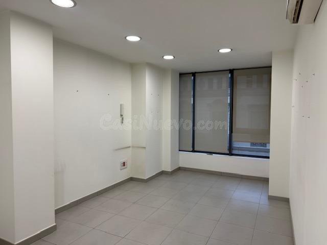 OFICINA EN VENTA EN PLENO CENTRO DE MANRESA – UBICACIÓN PREM - foto 3