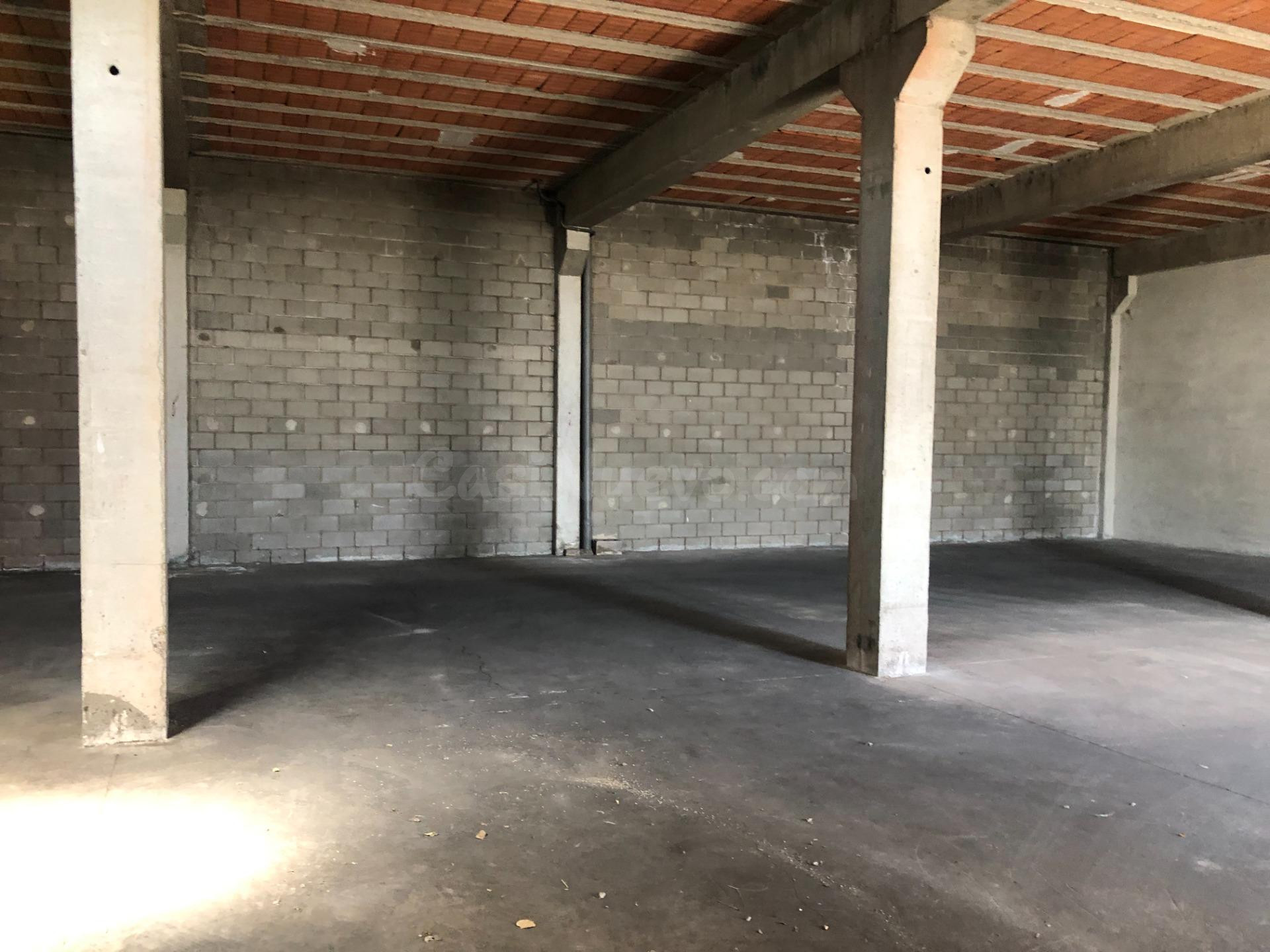 ALMACEN/NAVE DE ALQUILER EN POL. IND. ELS DOLORS DE MANRESA