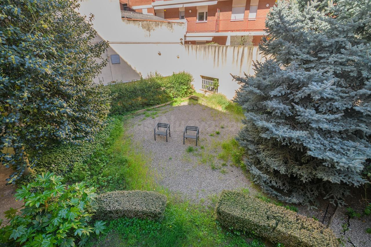 Gran pis de 207 m2 amb jardí privat al Carrer Navarra de  Ma
